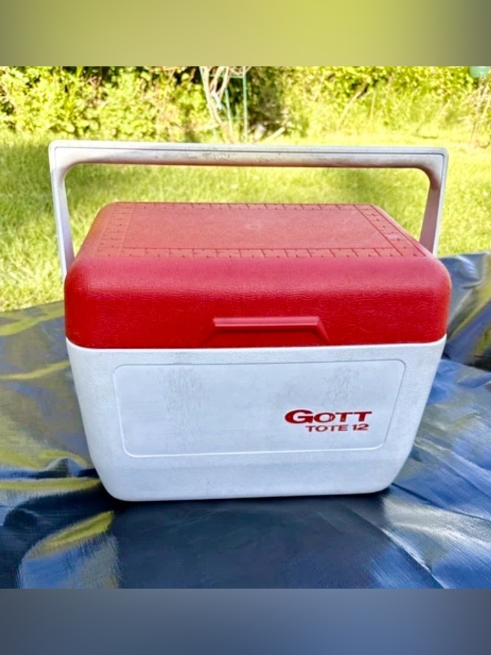 Vintage GOTT Tote 12 Red & White Portable Cooler - Home Storage & Organization